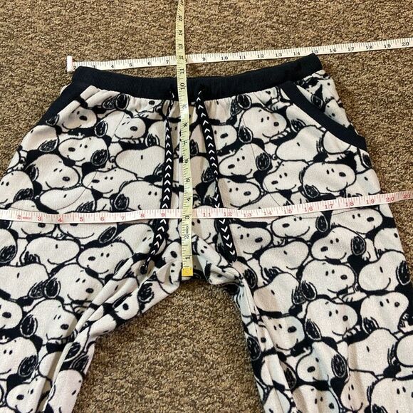 Peanuts Black and White Snoopy Pajama Pants Size S - Picture 9 of 10